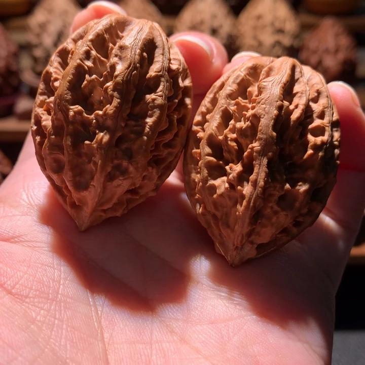 文玩核桃吊坠楸玥核31