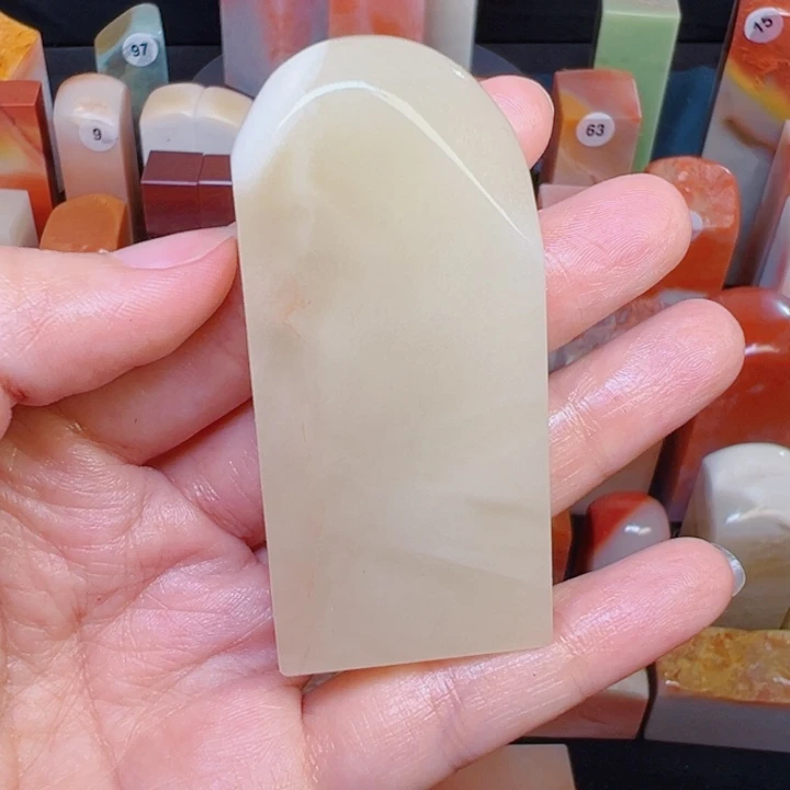 老挝石我***人老挝精品素章