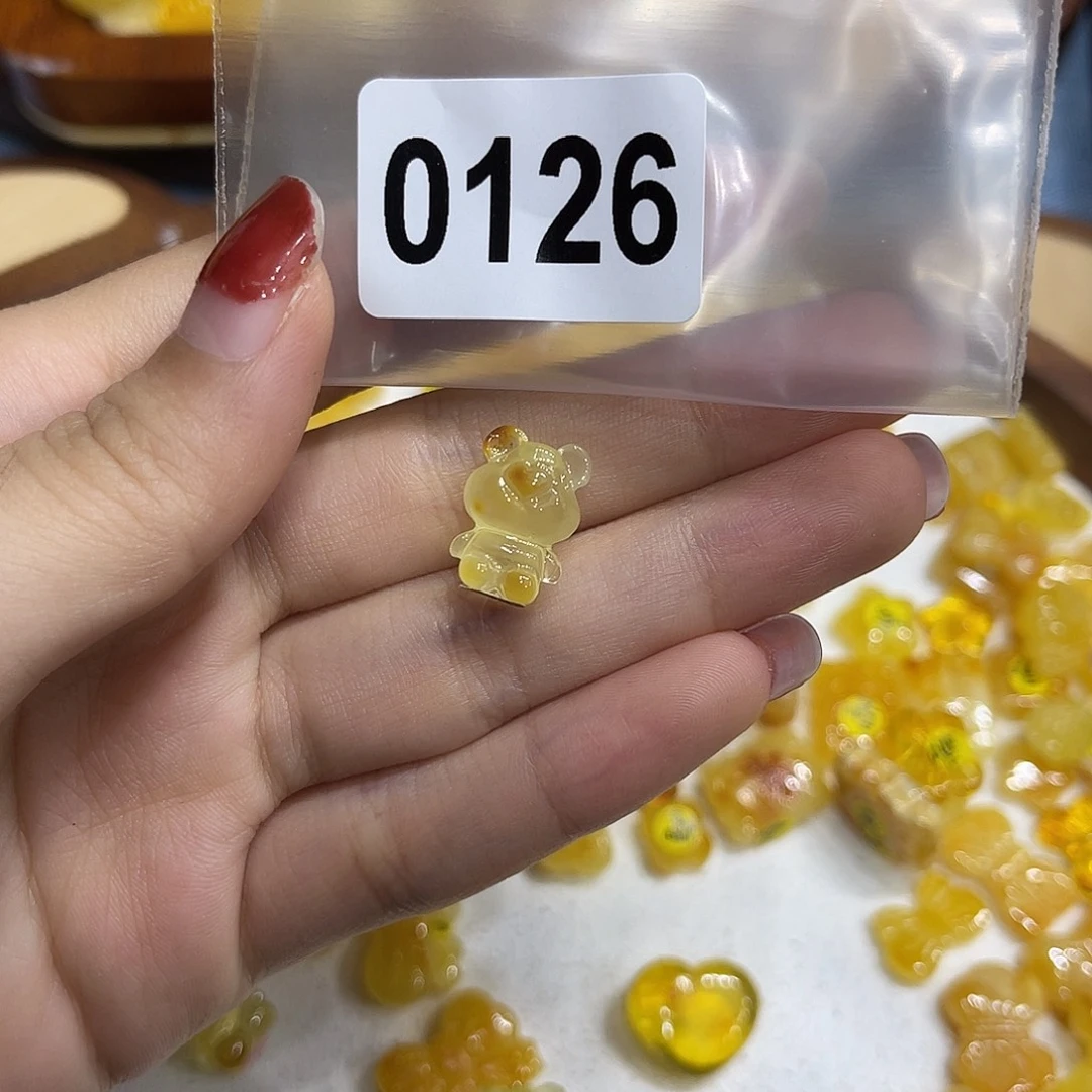 琥珀未镶嵌珠宝奇石