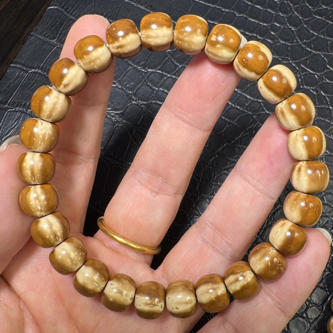 紫金鼠手串 焦糖色三花实心老型 高油高密走色快