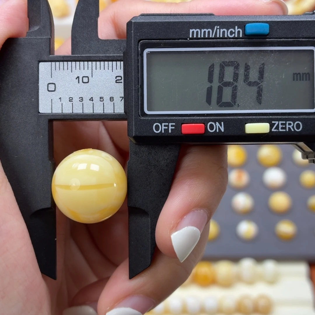 琥珀未镶嵌裸石焦皮小叮当18.4mm