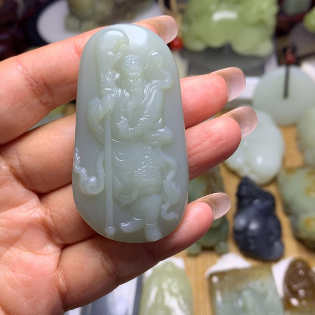 一***后和田玉未镶嵌把件