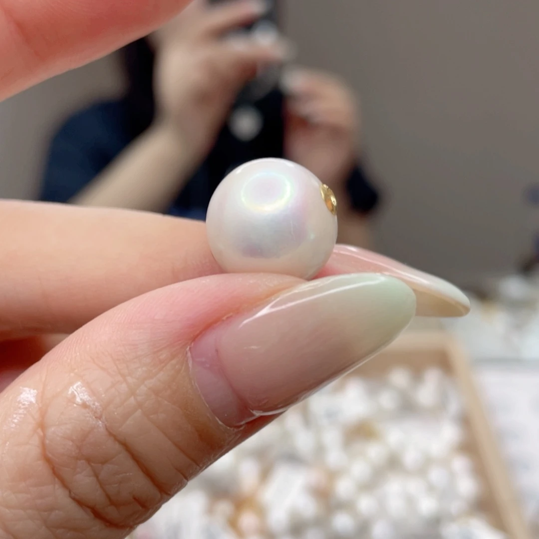 淡水珍珠18K金镶嵌吊坠(赠链)