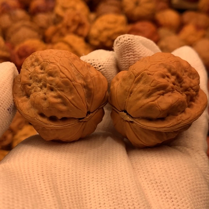 *****文玩核桃吊坠33………