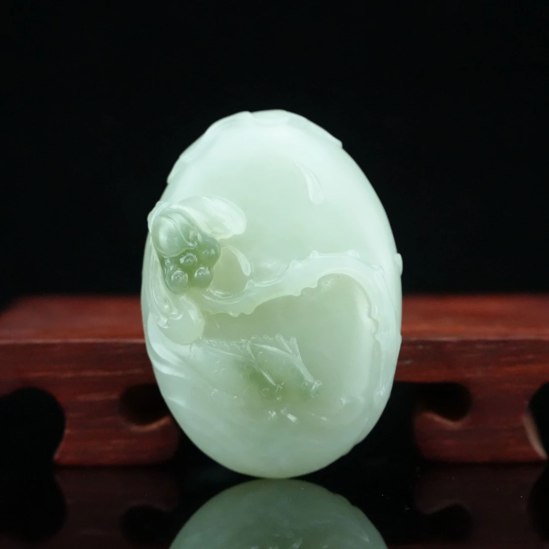 辛克敌作/和田玉 连年有余 /朵云轩 XKW2014YF