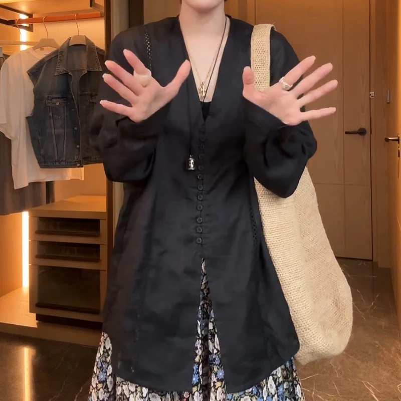 夏款镂空简约纯色长袖薄款V领拼接衬衫上衣LK2503152