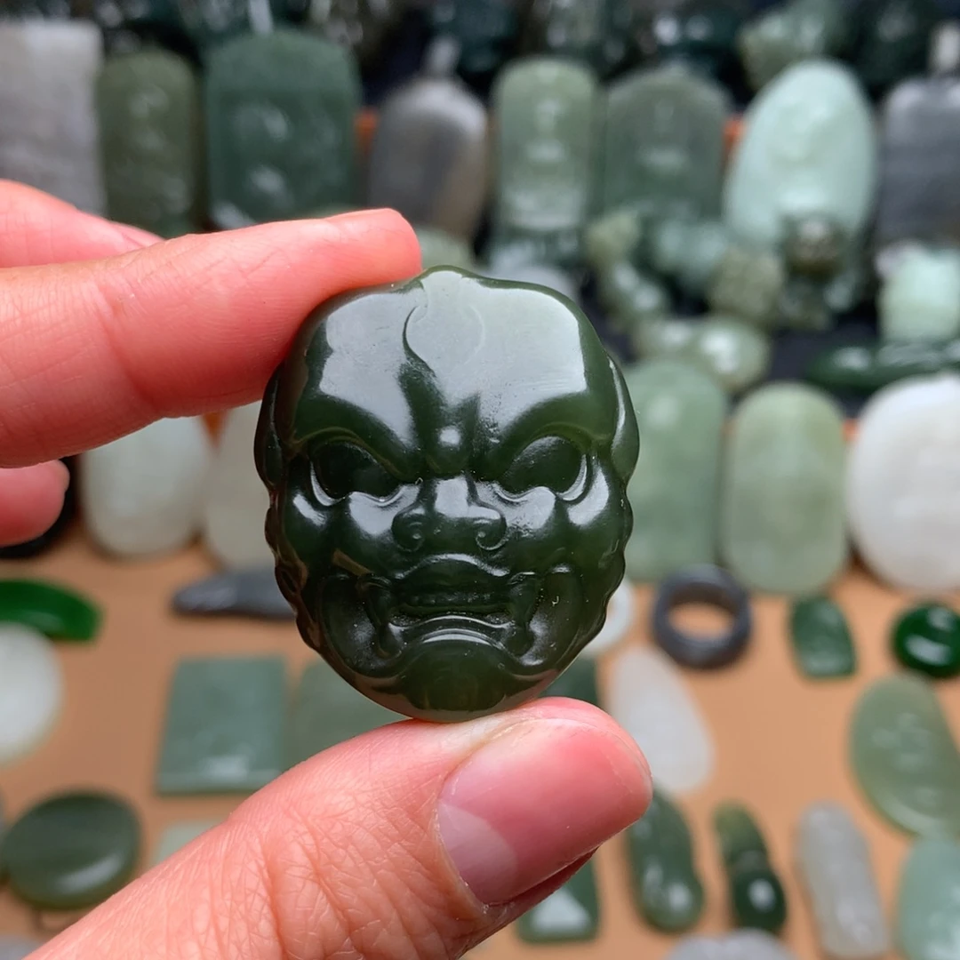 和田玉颈饰未镶嵌生**态