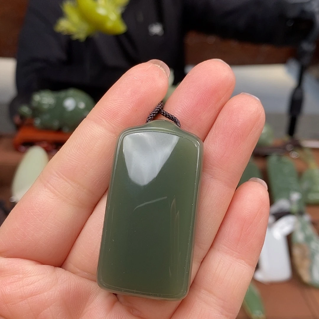 u***8和田玉未镶嵌挂件