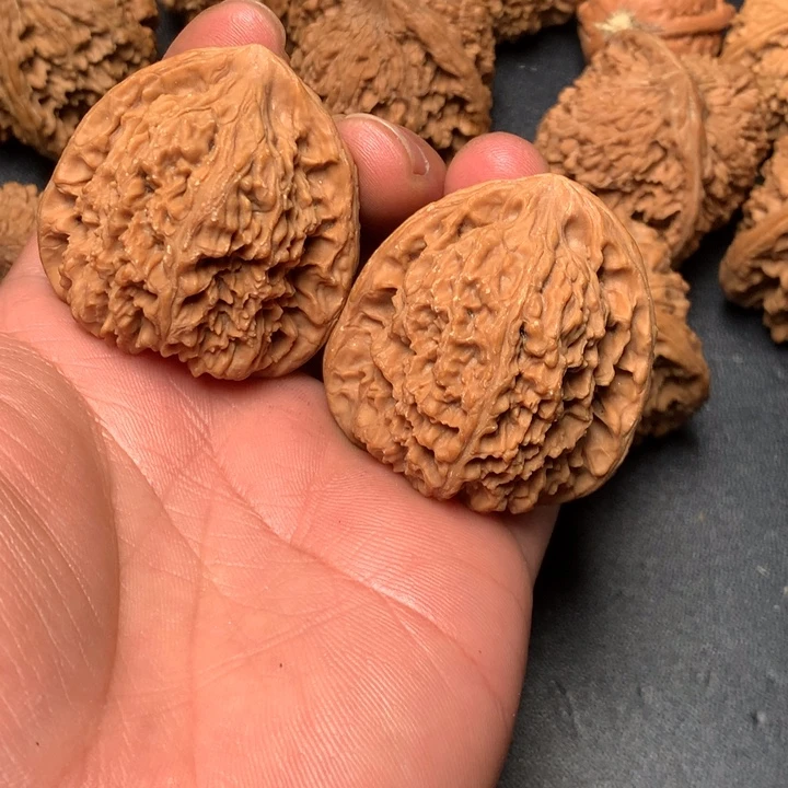 贝***虍文玩核桃把件41南疆831