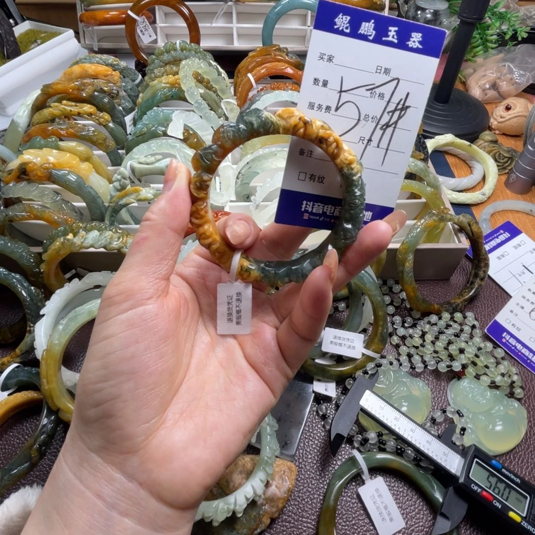 未镶嵌蛇纹石玉手镯