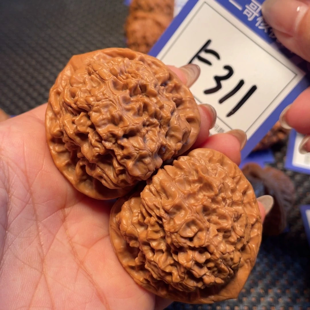 文玩核桃吊坠311号官帽46