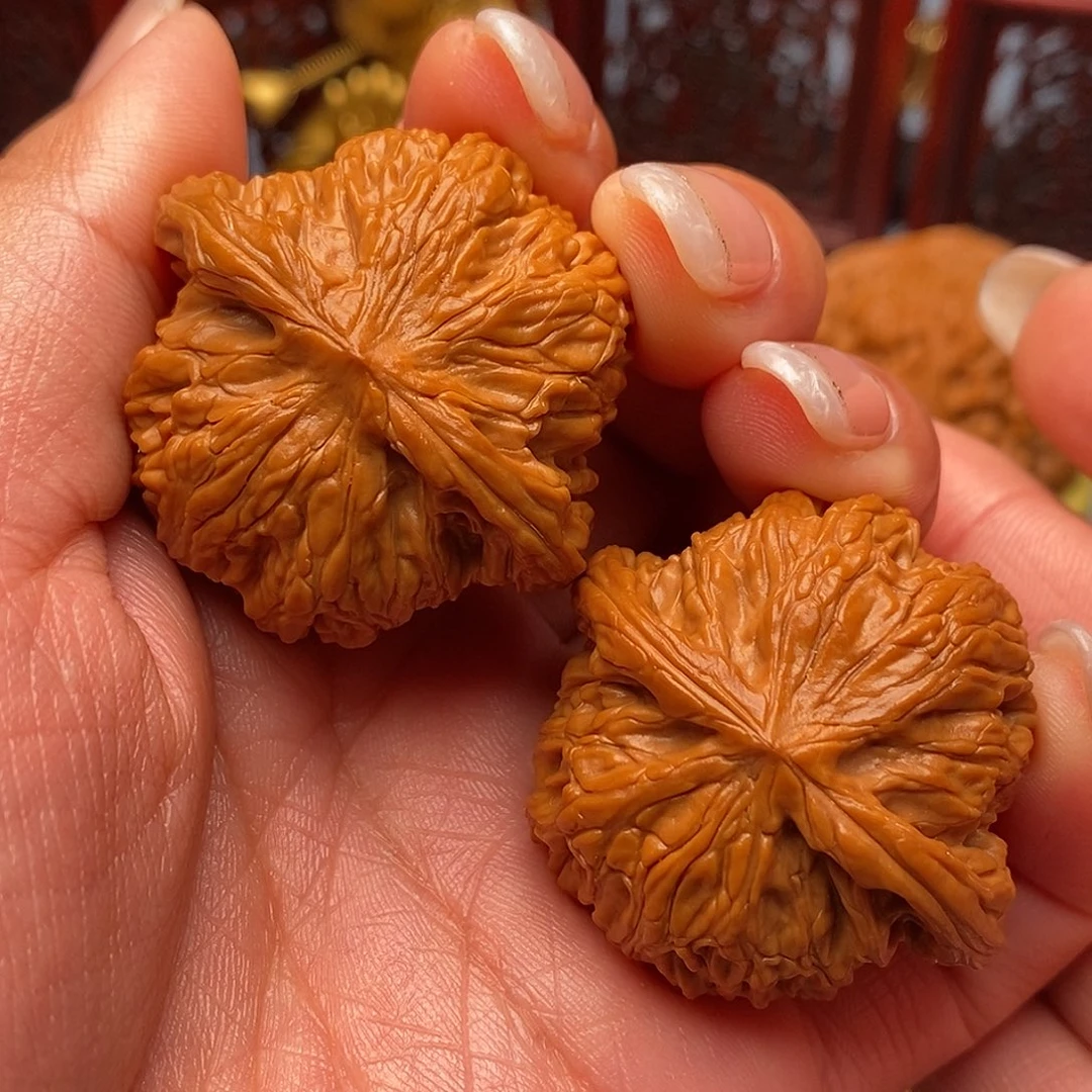 文玩核桃把件红皮山地石子磨39