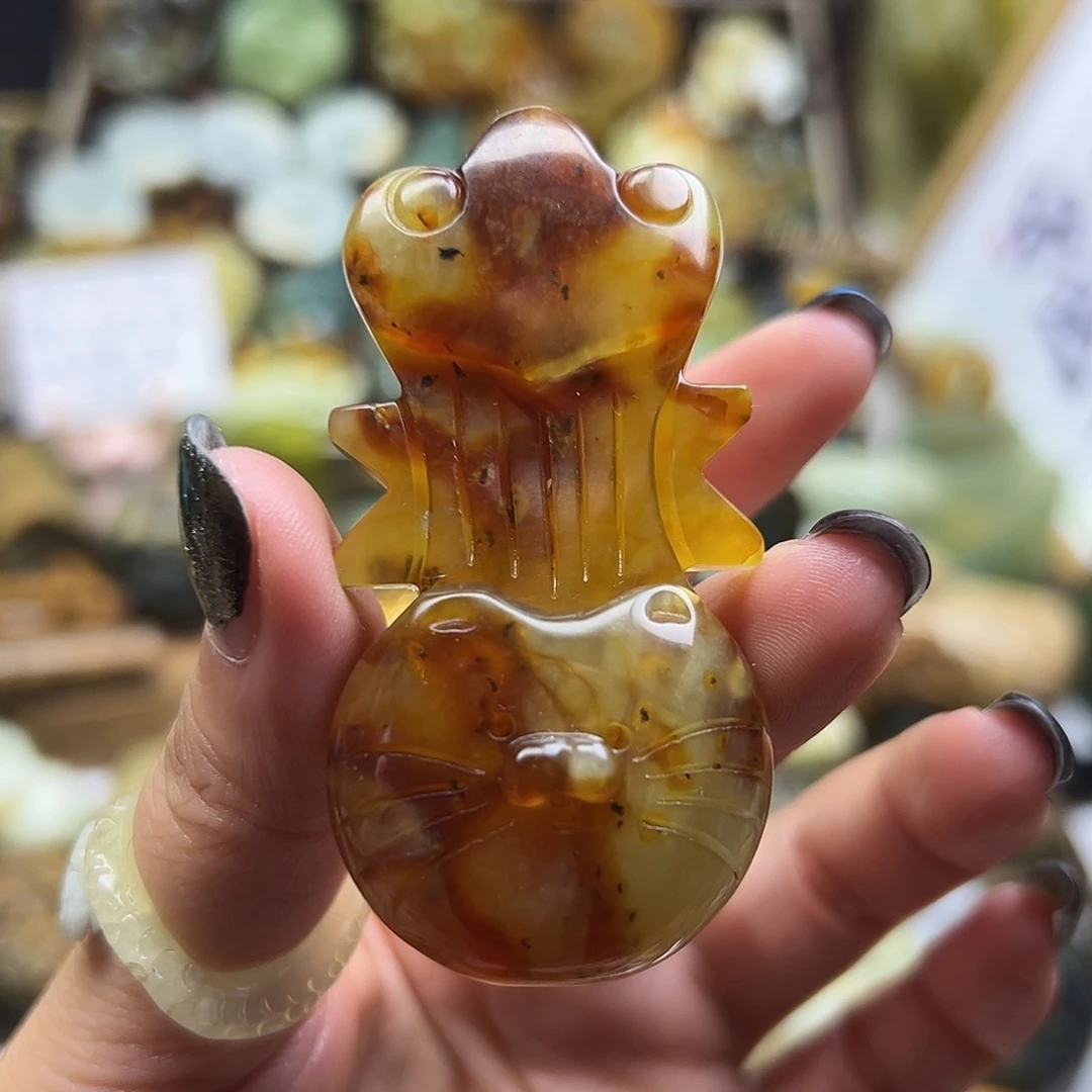 岫玉未镶嵌颈饰辽阳料琵琶猫