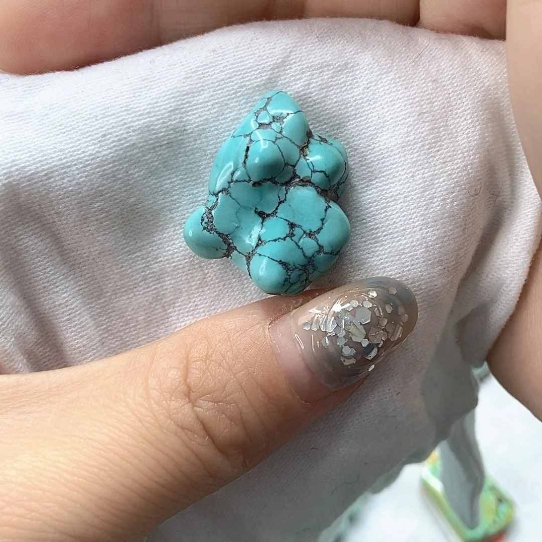 绿松石未镶嵌珠宝奇石