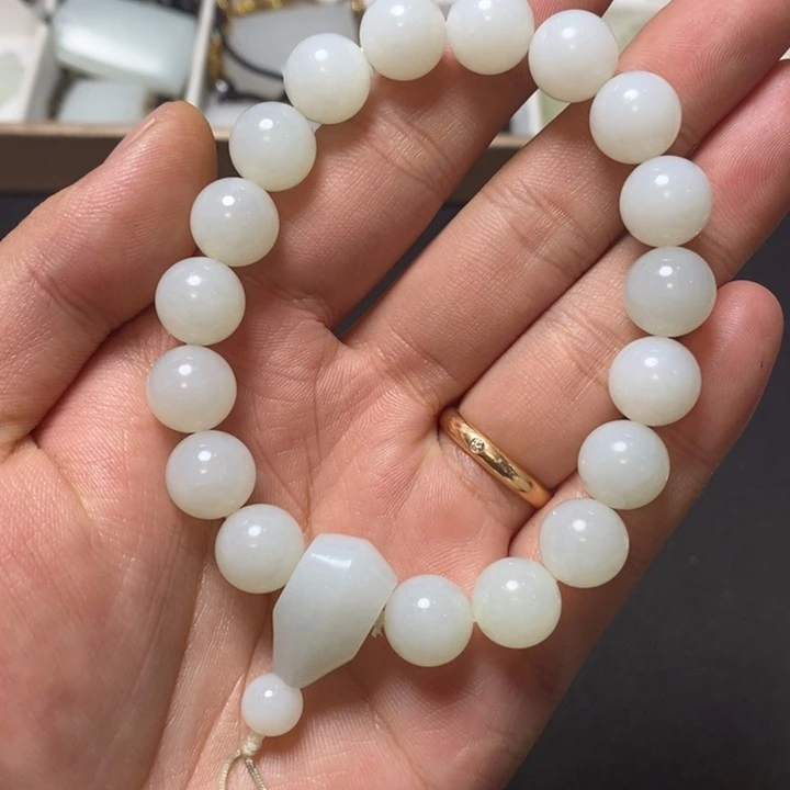 和田玉未镶嵌手链