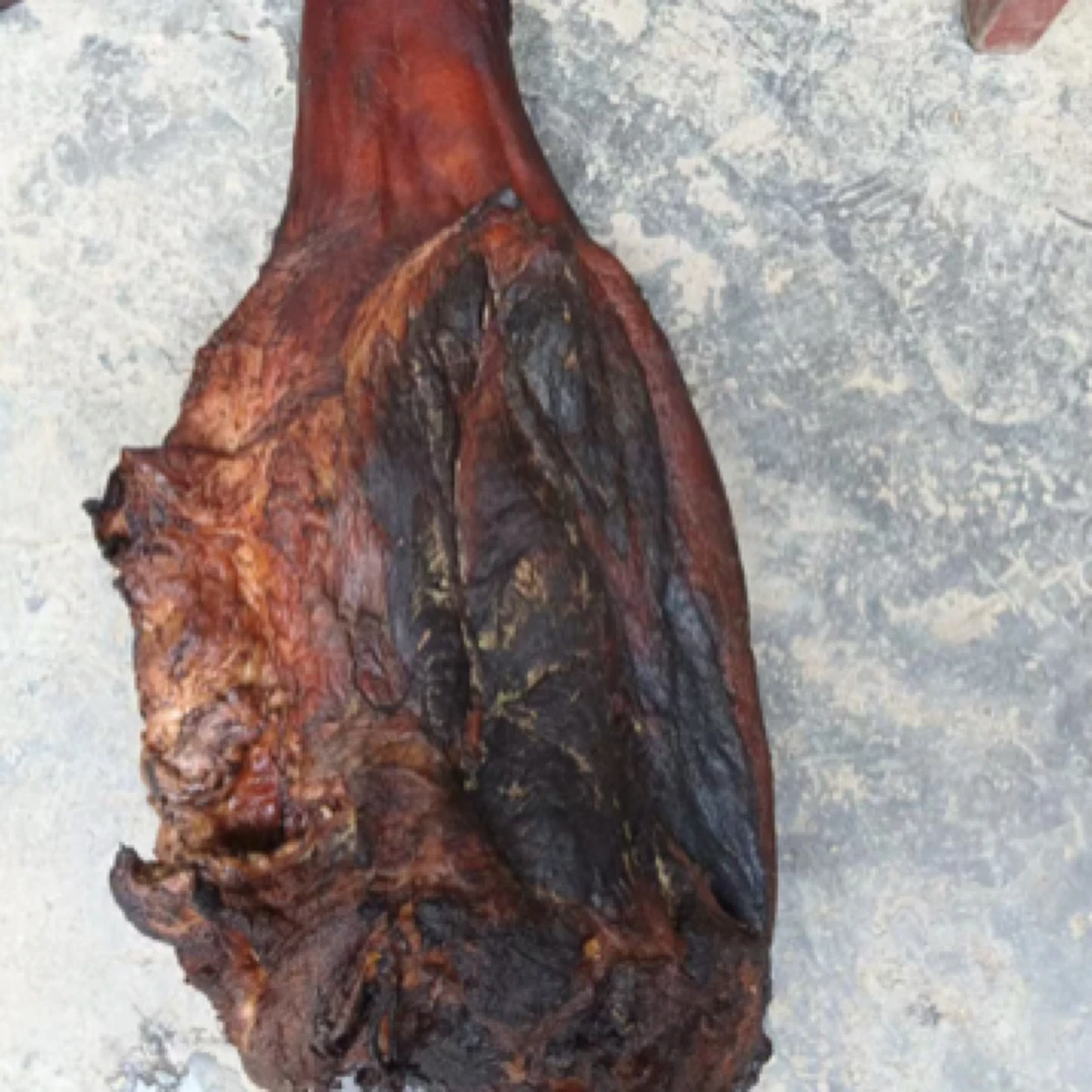 云南昭通大关本地腊猪脚1～20斤现场称重一物一拍腊肉猪头羊腿