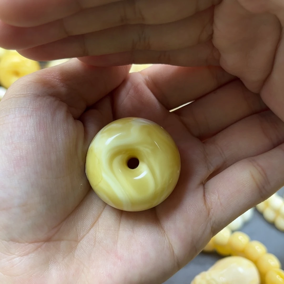 琥珀未镶嵌手串平安扣