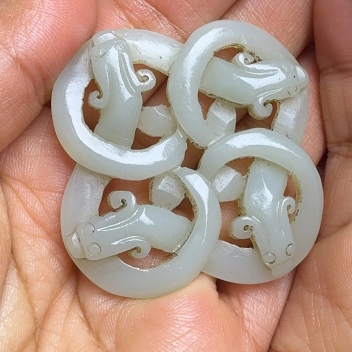 和田玉（糖玉）未镶嵌挂件