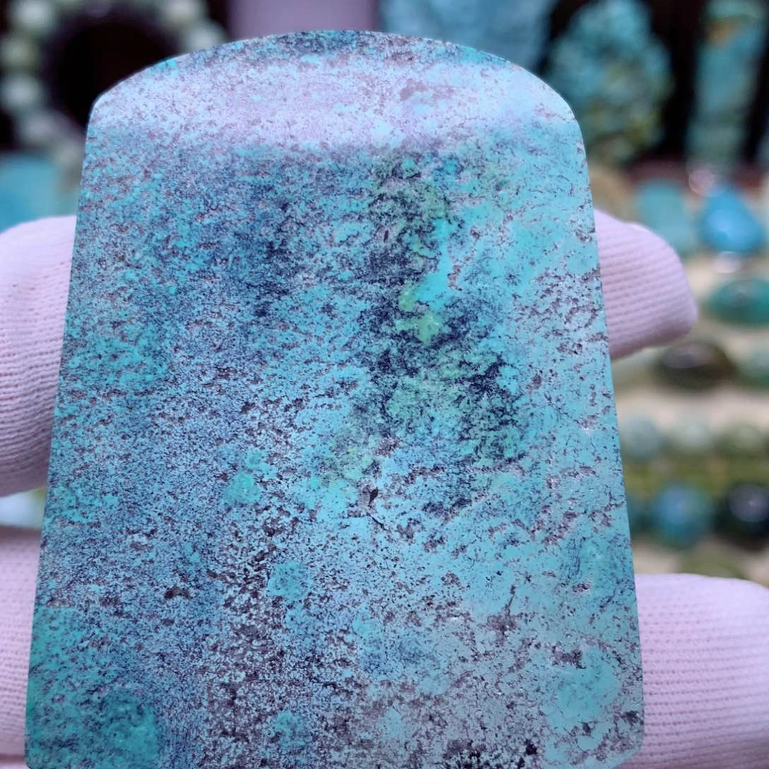 绿松石颈饰未镶嵌