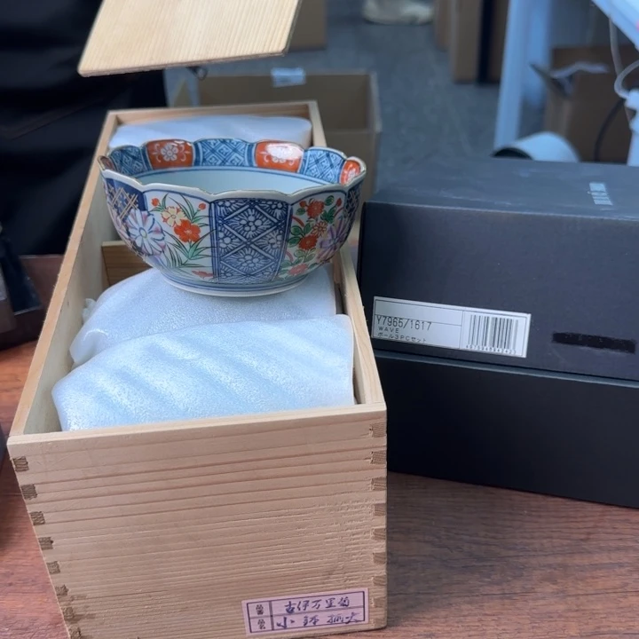 一个陶瓷物件哈哈哈哈