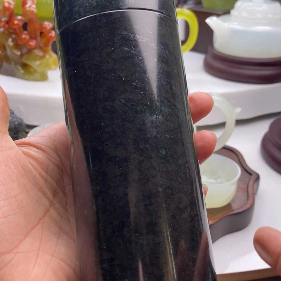 岫玉未镶嵌四大名玉水杯