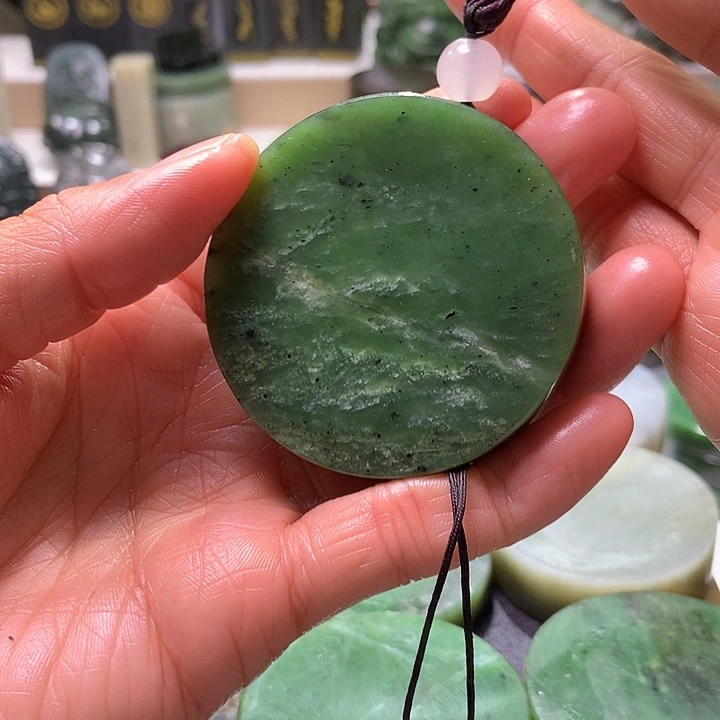 和田玉未镶嵌珠宝半成品