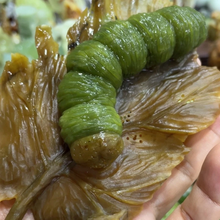 李***合金蛇纹石玉珠宝奇石