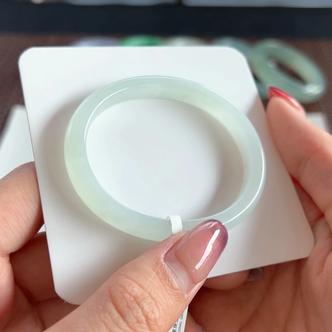 翡翠手镯未镶嵌12号 49.6贵妃