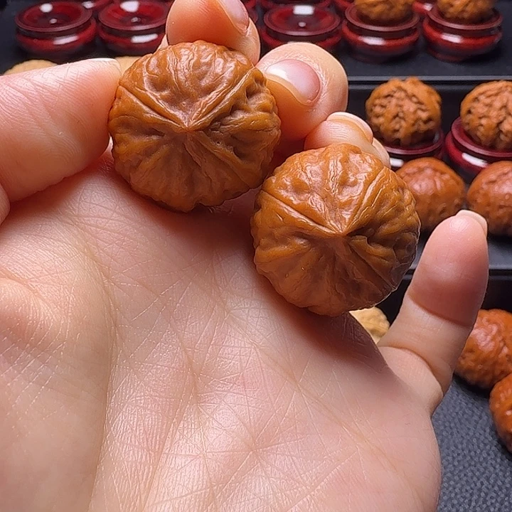 飞***9文玩核桃把件元宝三棱