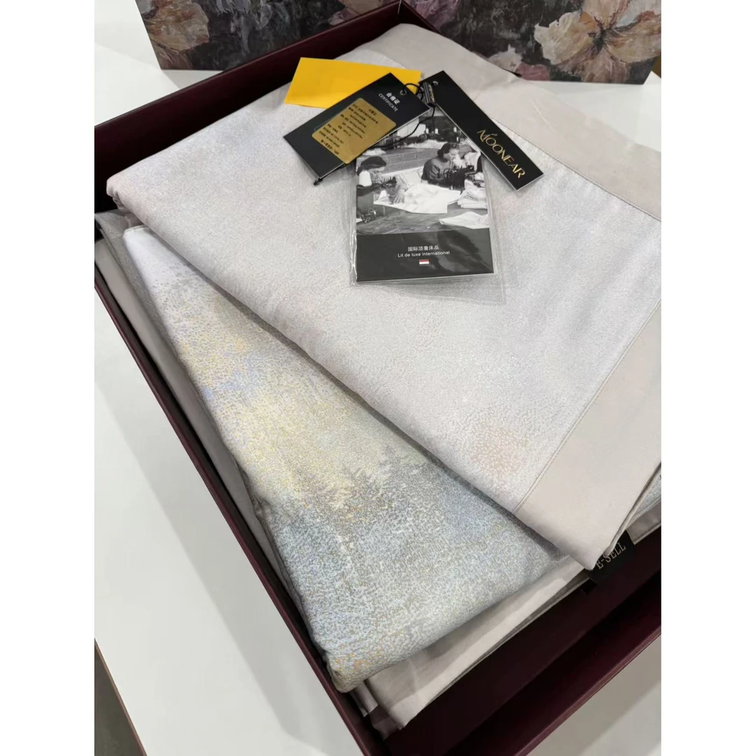 月亮家-鄂尔多斯-超柔亲肤羊绒印花四件套-晨曦漫染-卡其