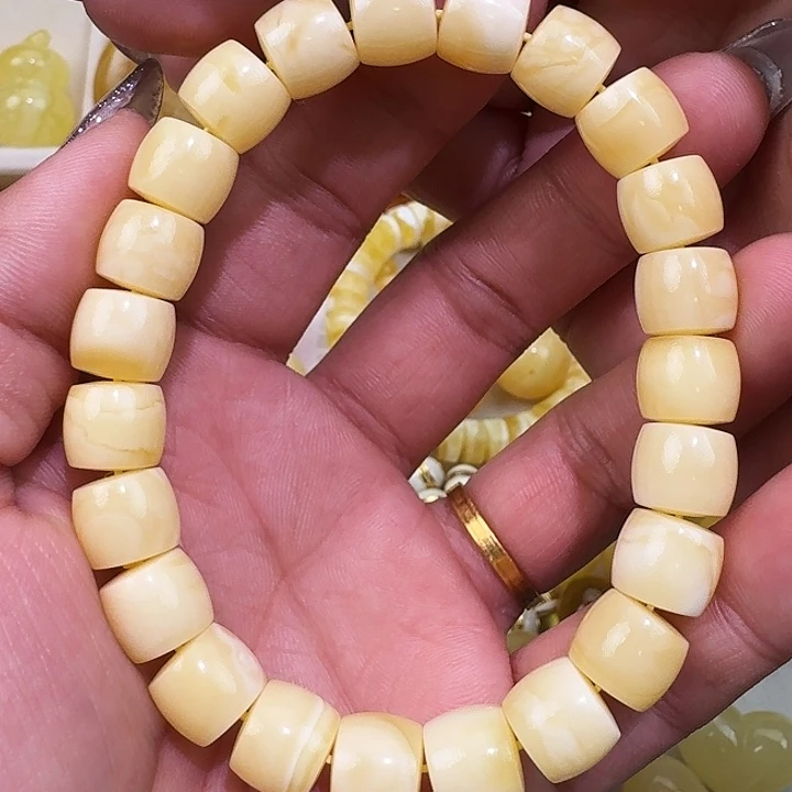 琥珀未镶嵌裸石10.4mm  质检加10