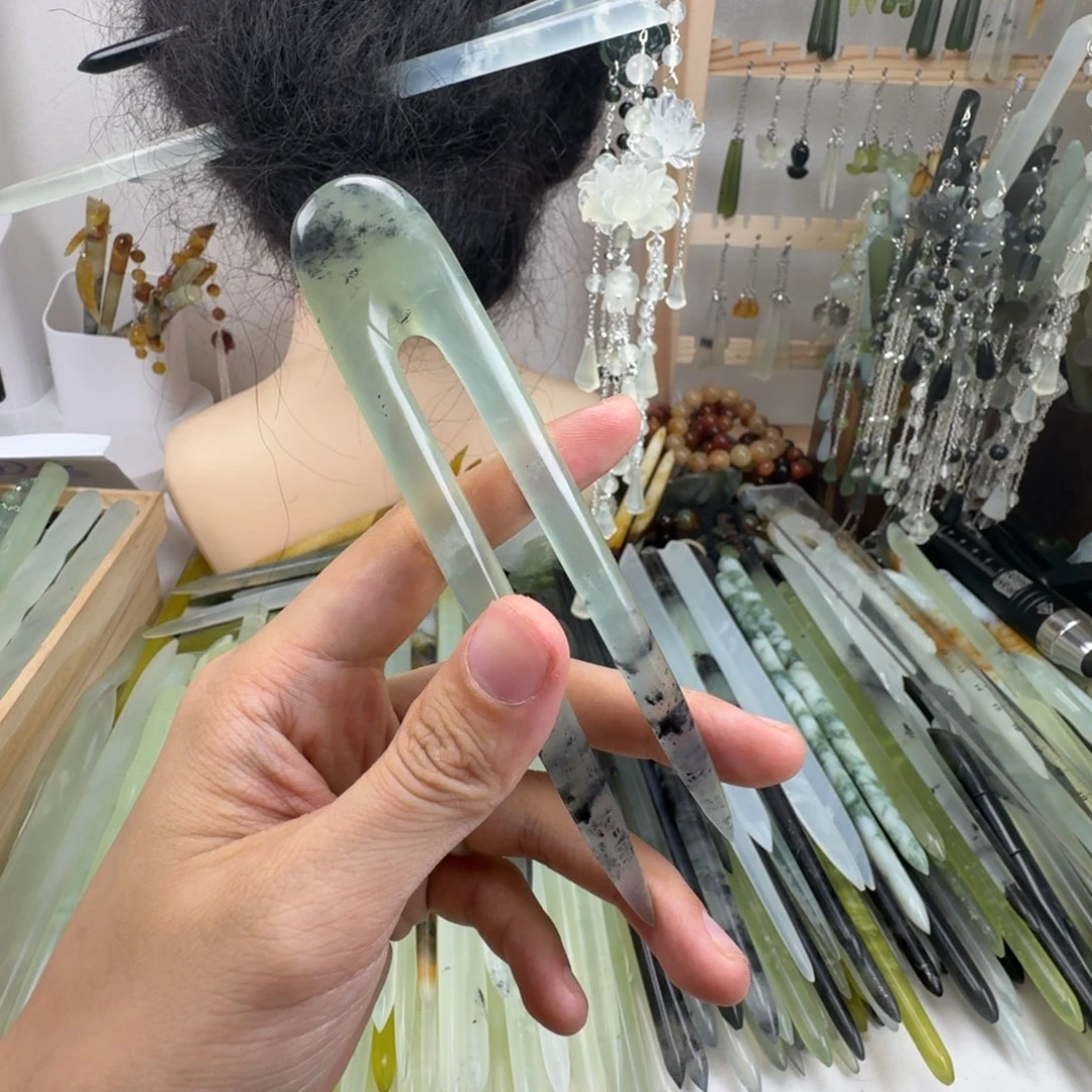 锦***黛蛇纹石玉合金发饰