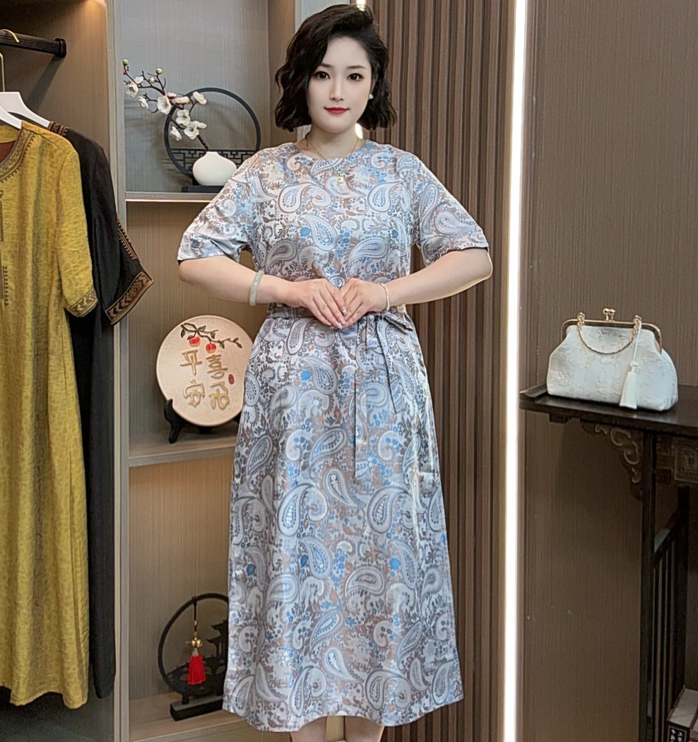 【山奈】2025新款高端重磅时尚素雅新中式风格印花遮肉显瘦连衣裙