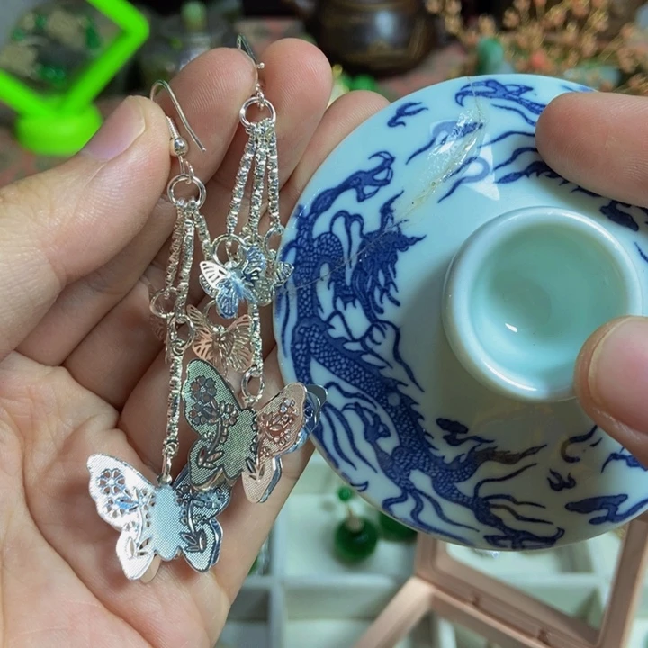 瓷片不会哈哈哈哈哈哈哈哈哈哈