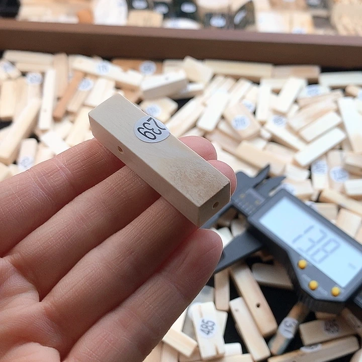 泥塑不打孔联系客服