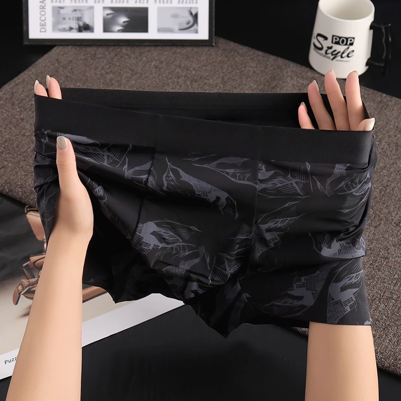 新款男士冰丝内裤青年学生潮流印花透气裤头男士四角平角中腰内裤