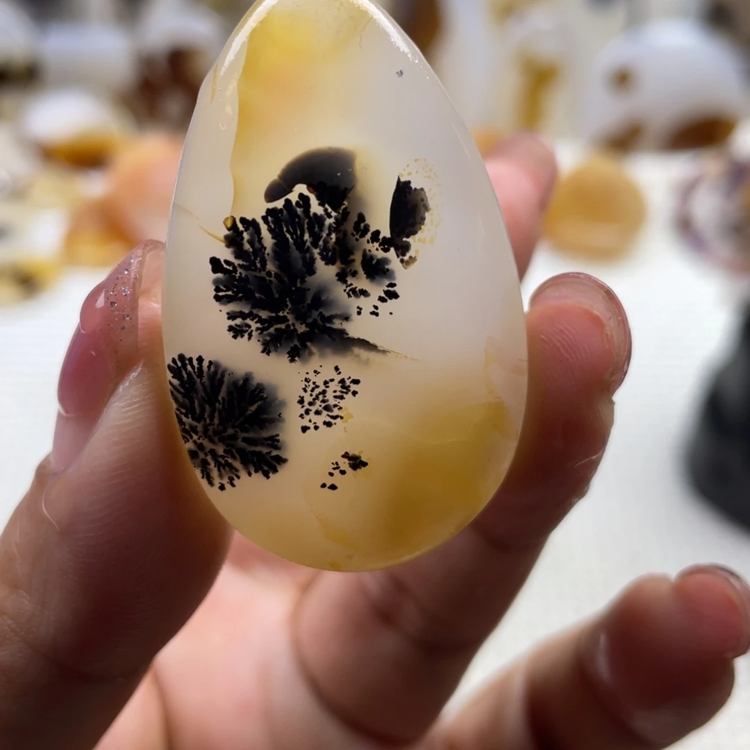 玛瑙/玉髓未镶嵌颈饰