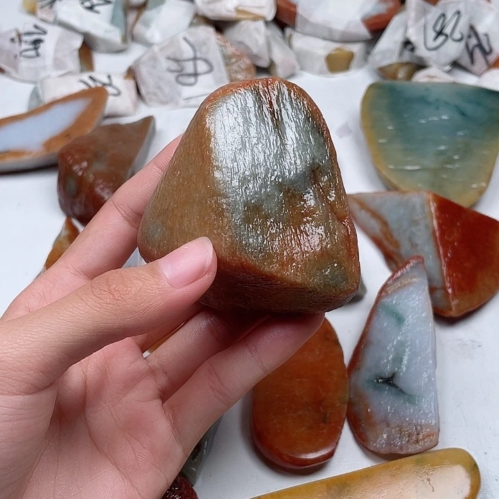 果***哈翡翠未镶嵌颈饰翡翠