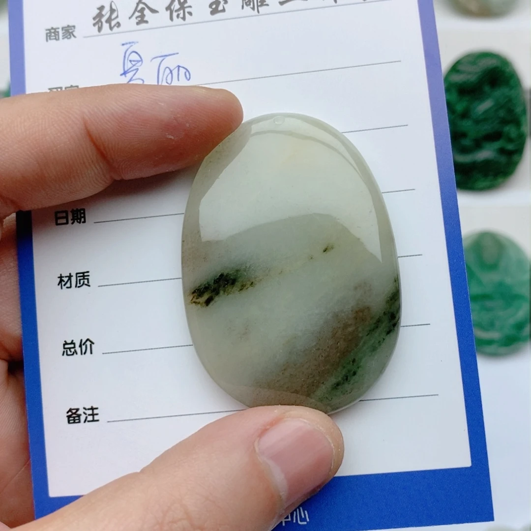 独山玉颈饰未镶嵌夏****程