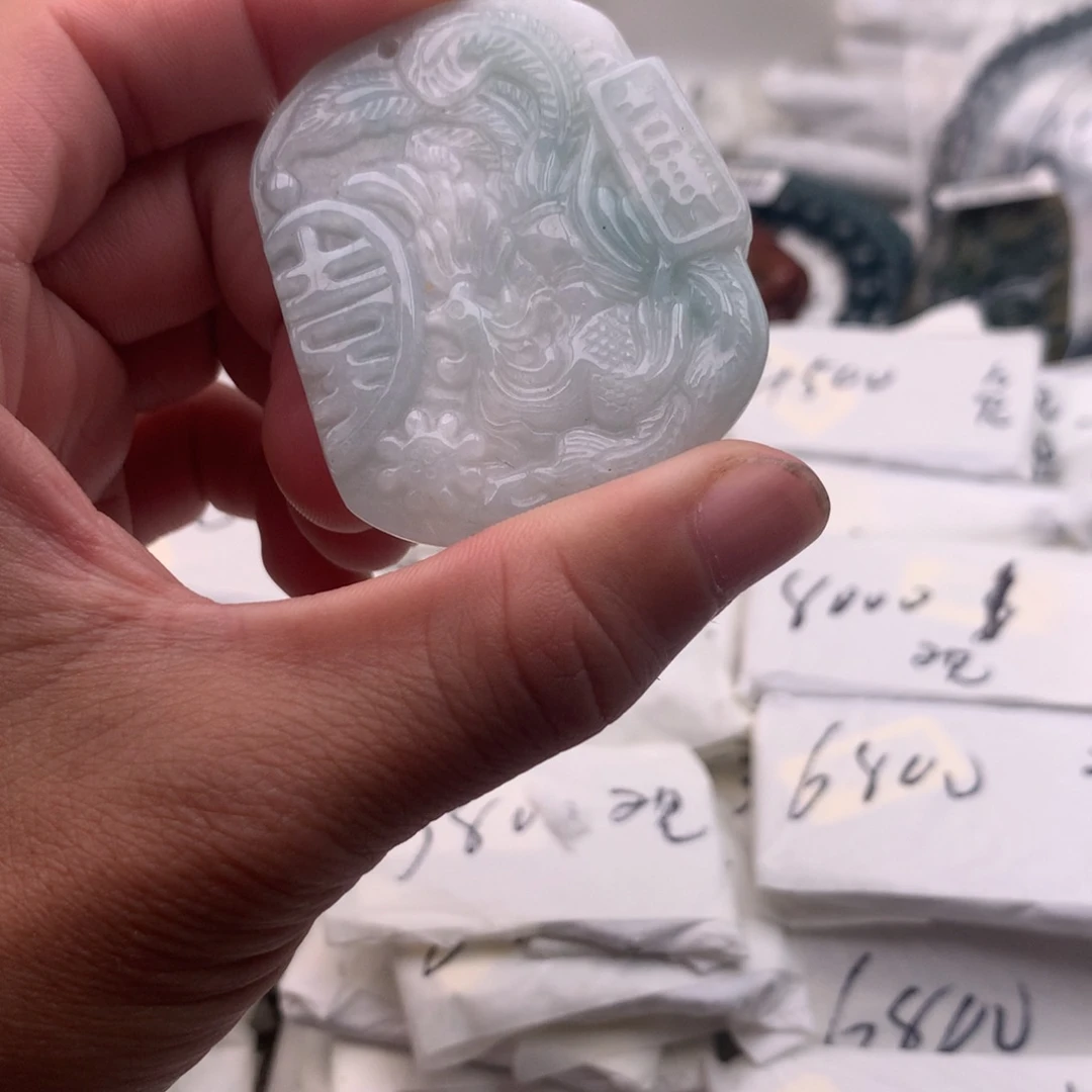 翡翠未镶嵌颈饰8888888888