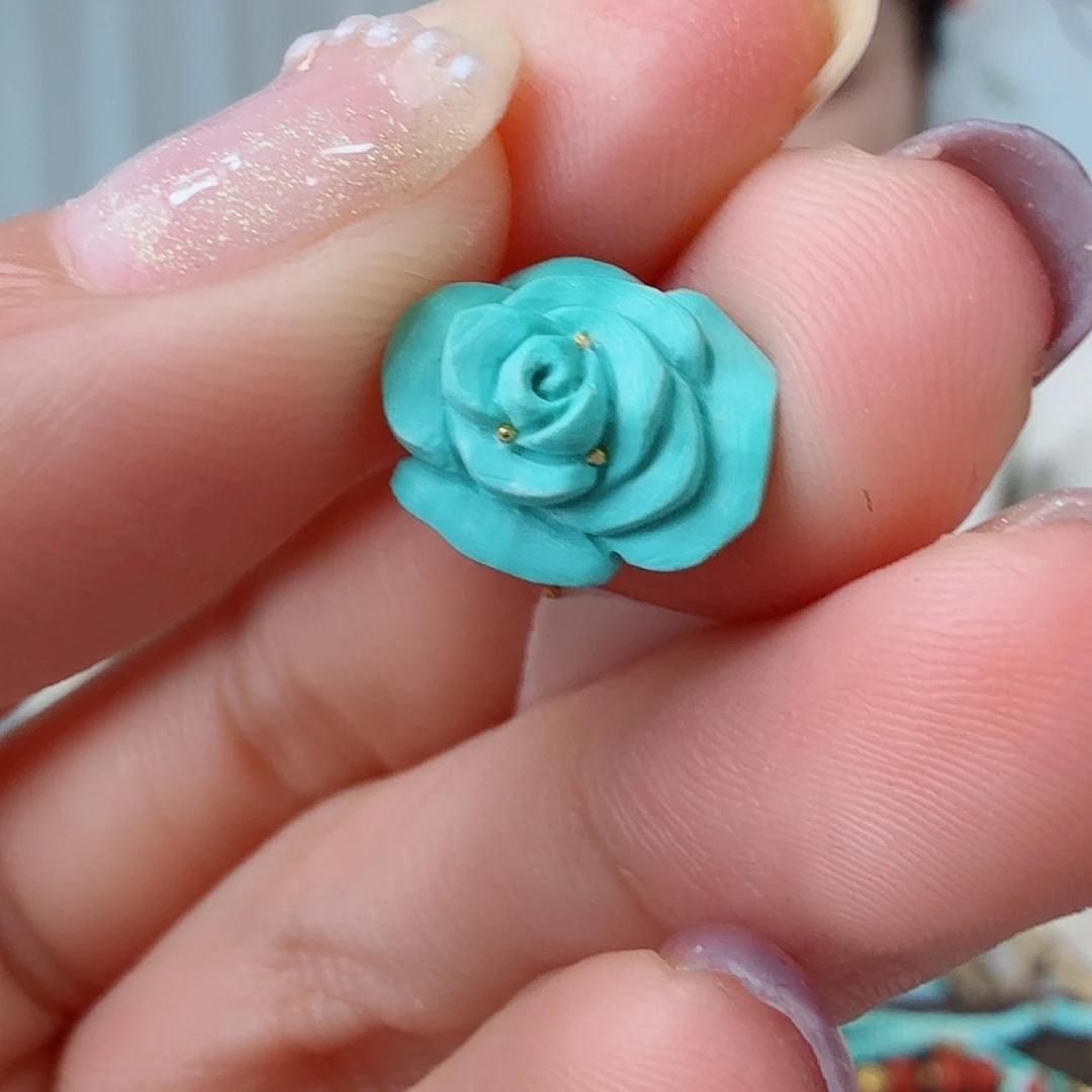 绿松石未镶嵌珠宝奇石