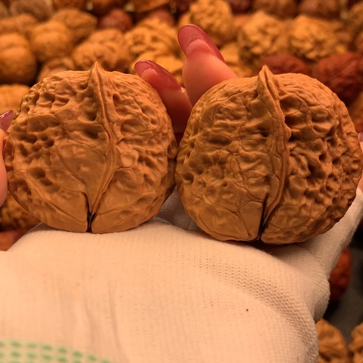 文玩核桃吊坠26………..