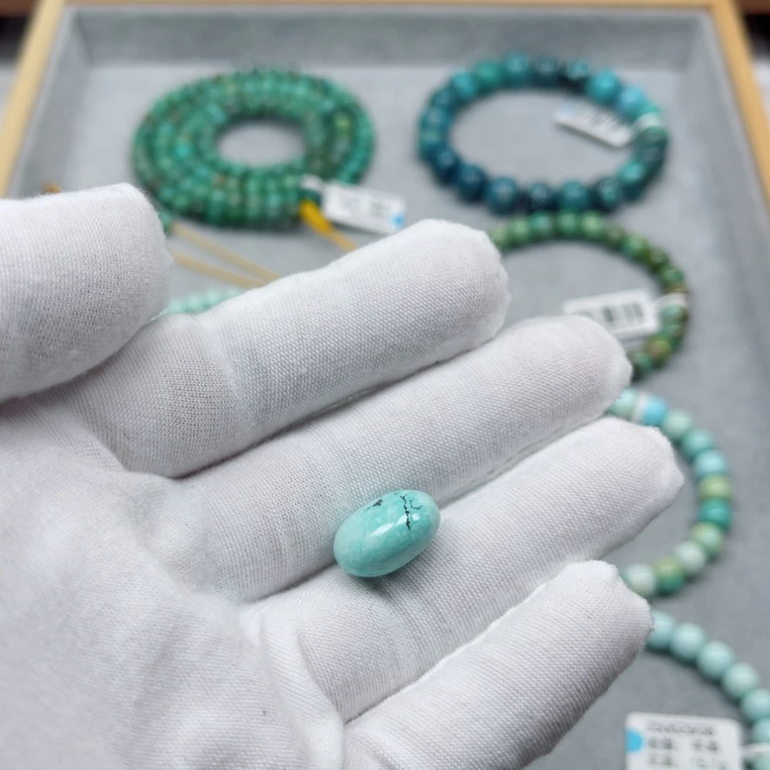 绿松石未镶嵌挂件