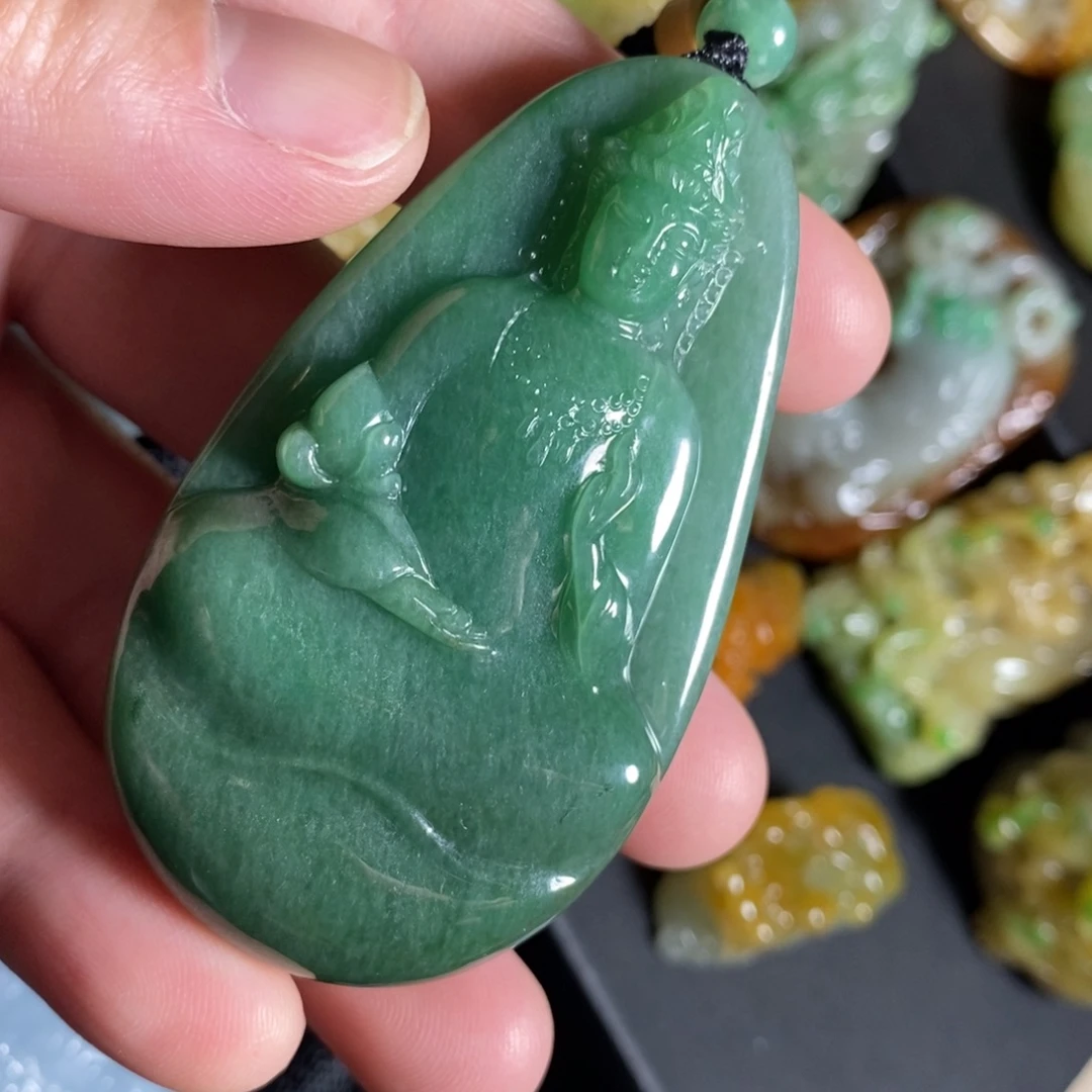 翡翠未镶嵌颈饰翡翠观音