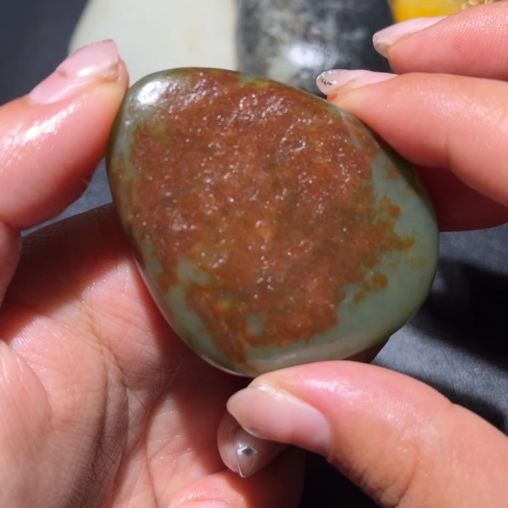 和田玉未镶嵌珠宝奇石