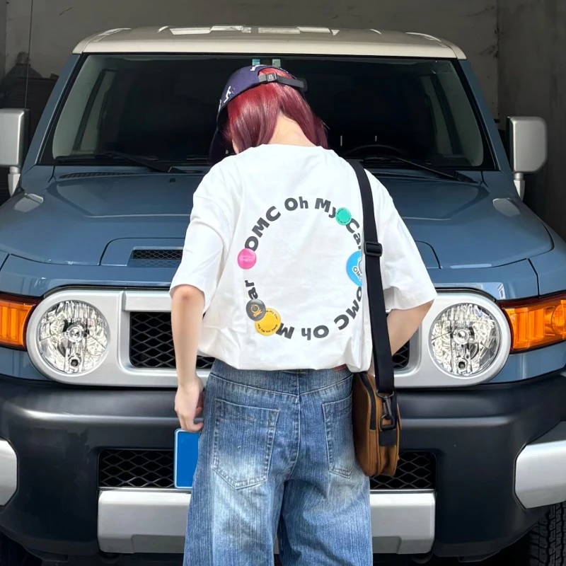 OMC徽章短袖T恤潮牌休闲趣味缤纷字母印花圆领T恤男女同款