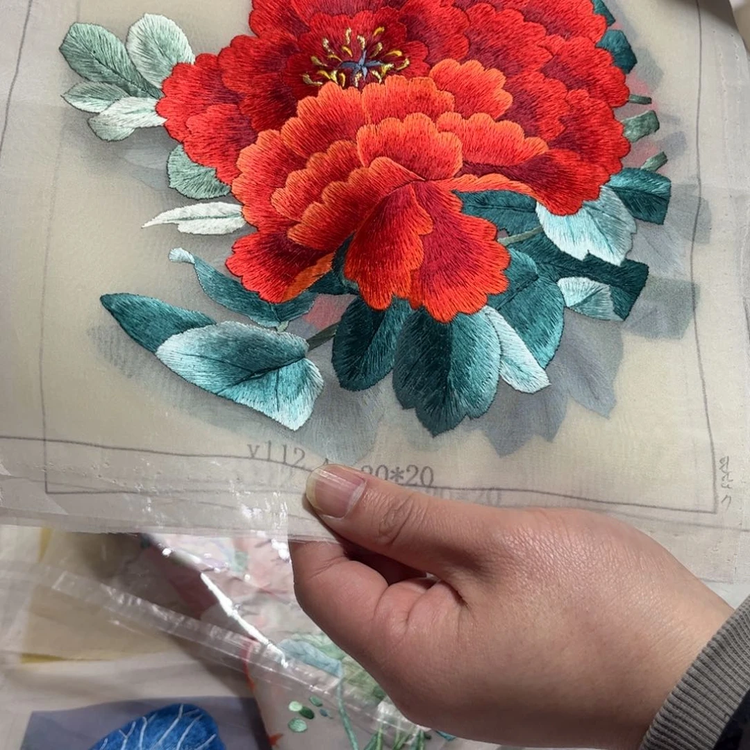 刺绣纯手工制作的一款