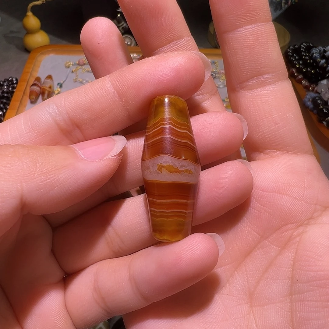 笑***笑树脂制品熔岩桶珠