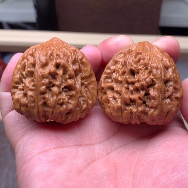 文玩核桃把件金蟾凹底