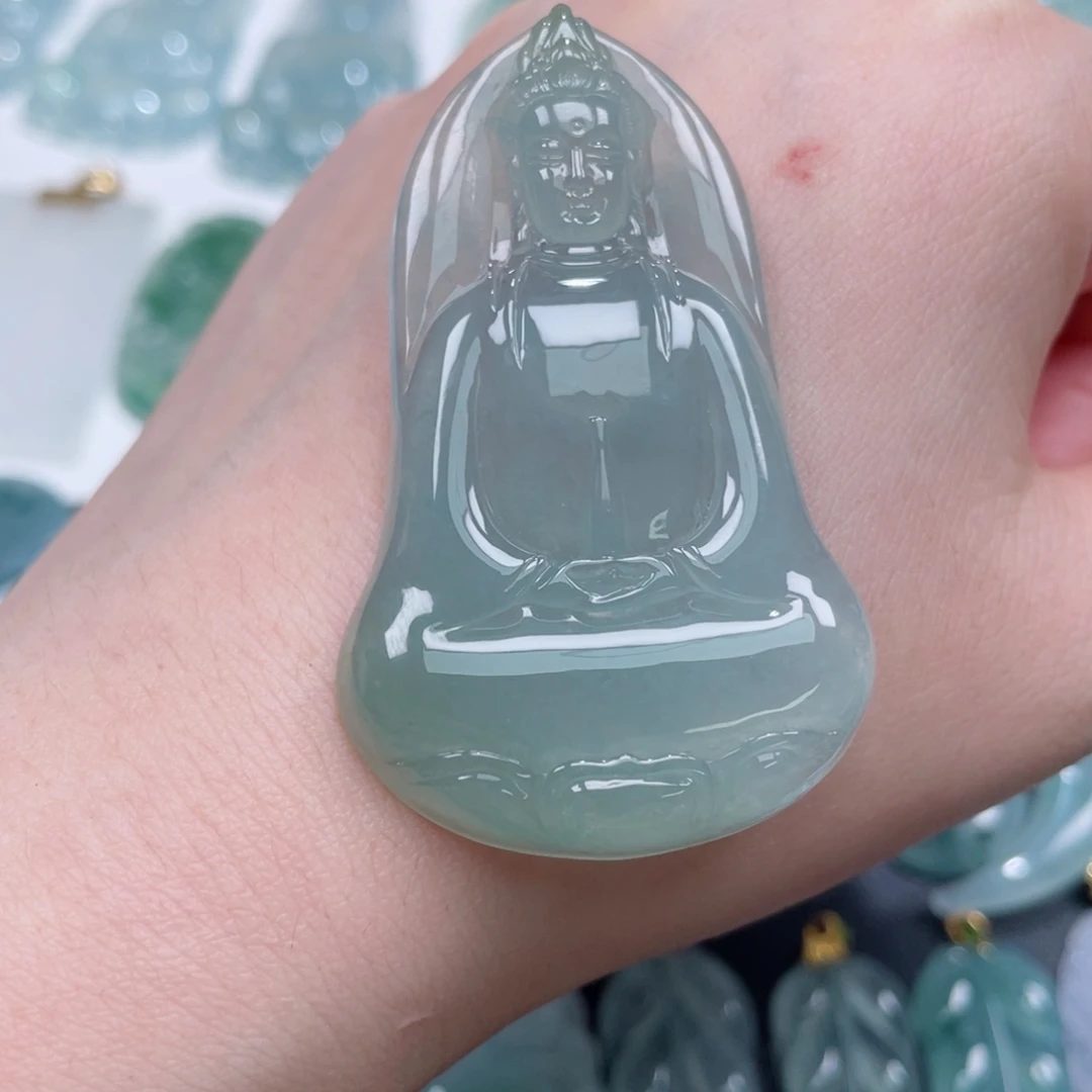 翡翠未镶嵌颈饰素衣